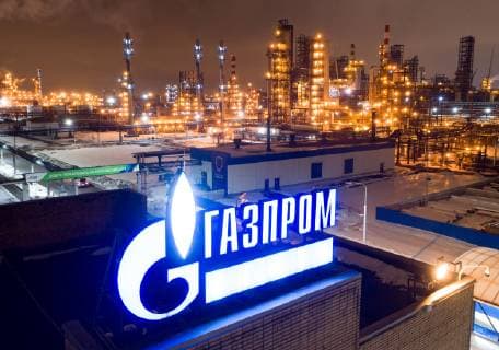 MOSCOW, RUSSIA â€“ FEBRUARY 7, 2019: A night view of the Gazprom Neft Moscow oil refinery in Kapotnya. Sergei Bobylev TASS  TS0A05A7