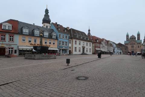 Speyer Theme picture Speyer 03 02 2019 Stores at the market place in Speyer Theme picture Speyer Copyright: xEIBNER JuergenxAugstx EP_JOGI