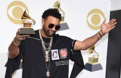 Shaggy appears backstage with his award for Best Reggae Album for 44 876, during the 61st annual Grammy Awards held at Staples Center in Los Angeles on February 10, 2019.  LAP20190210436 GREGGxDEGUIRE