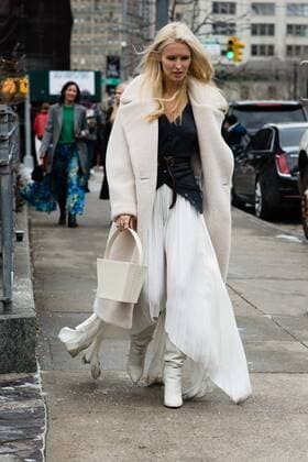 Kate Davidson Hudson attending the Staud show during New York Fashion Week - Feb 13, 2019 - NYFW: Fall 2019 Street Style Day 7, New York New York United States  Copyright: xMichellexSangsterx h_00580826