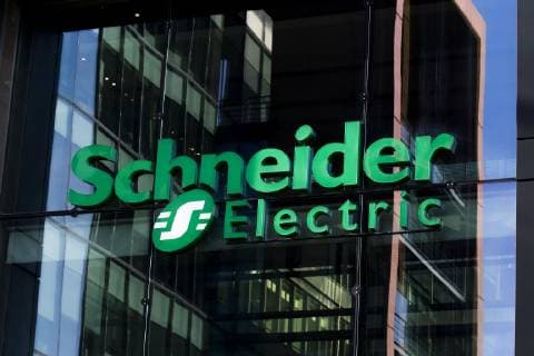 Reuil Malmaison, France February 14, 2019 - News conference of French electrical equipment giant Schneider Electric to present the 2018 annual results - Illustrative picture of the logo at the entrance headquarters ECONOMIE, CAC40, CAC 40, SCHNEIDER ELECTRIC, PATRONS, DIRIGEANTS, ILLUSTRATION, LOGO, SIEGE, GENERIQUE  Copyright: xVincentxIsorex