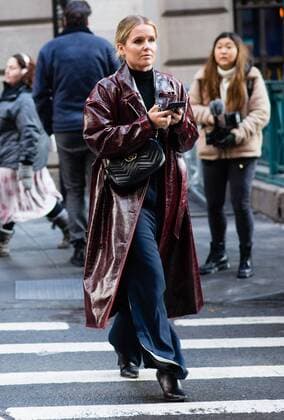 A chic showgoer attending the Michael Kors show during New York Fashion Week - Feb 13, 2019 - NYFW: Fall 2019 Street Style Day 7, New York New York United States  Copyright: xMichellexSangsterx h_00580975