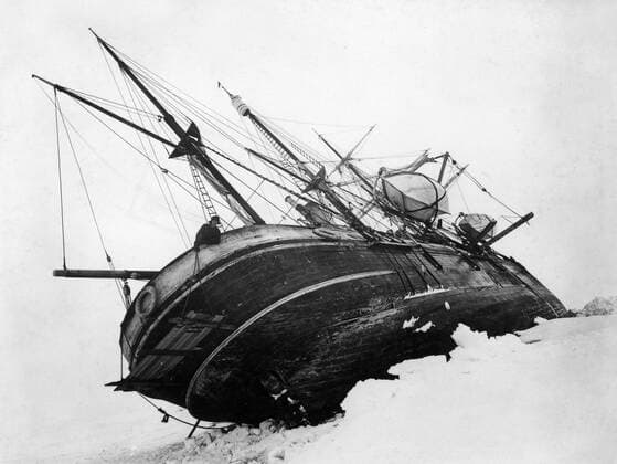 ARCHIVE Ernest Shackletons ship Endurance in the Weddell Sea during the Antarctic expedition c1915 Expedition abandons finding the polar explorer Ernest Shackletons ship Endurance in Antarctica The expedition is threatened by dangerous ice and a remote controlled submarine is awake Ritzau PLUS 15022019,  Copyright: THExGRANGERxCOLLECTIONx COP104 spdk20190215-075224-A