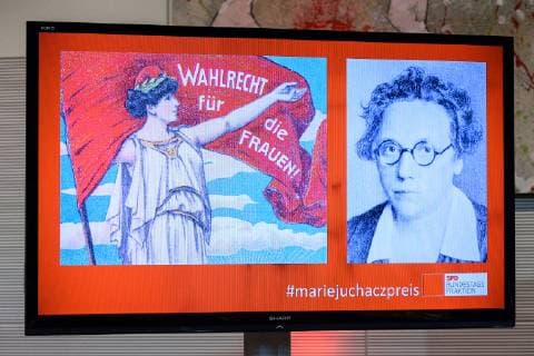 The SPD Bundestag faction celebrates 100 years of womens suffrage in Germany Berlin 18 02 2019 Event of the SPD Bundestag faction on 100 years of womens suffrage - Our goal is parity and the awarding of the Marie Juchacz Prize 2019 The picture shows a monitor with the event motto Voting Right for Women Berlin Bundestag Berlin Germany