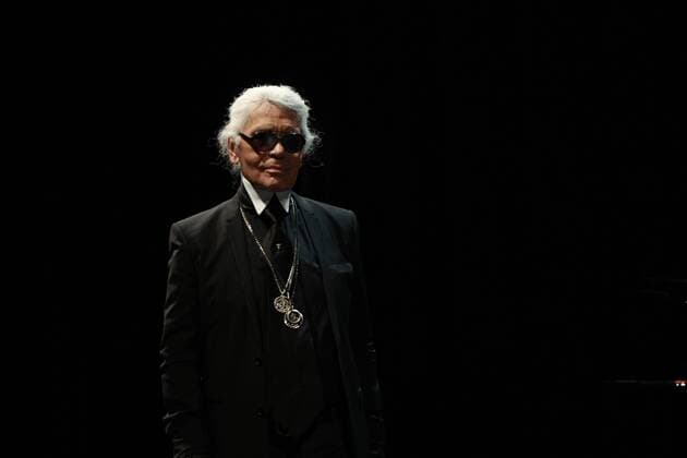 Der Modeschoepfer Karl Lagerfeld unterhaelt sich am Freitag (16.03.12) auf der Buehne in der Oper in Koeln beim Internationalen Literaturfestival lit.COLOGNE mit dem Moderator Roger Willemsen (nicht im Bild). Lagerfeld besitzt Bibliotheken mit mehr als 300.000 Buechern und stellt dort seine Lieblingsbuecher vor.-----The fashion designer Karl Lagerfeld will be entertaining himself on Friday (16. 03. 12) on the stage of the opera in Cologne at the International Literature Festival lit. COLOGNE with the presenter Roger Willemsen (not in the picture). Lagerfeld owns libraries with more than 300,000 books and presents his favorite books there. -------Le crŽateur de mode Karl Lagerfeld se divertira vendredi (16. 03. 12) sur la scne de l opŽra de Cologne au Festival international de littŽrature lit. COLOGNE avec le prŽsentateur Roger Willemsen
