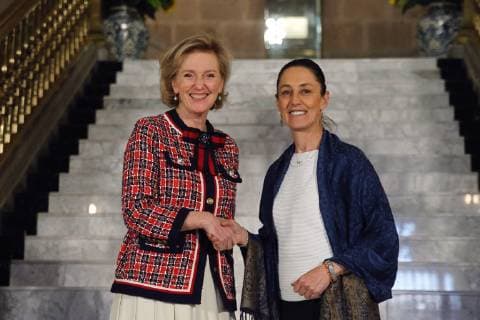 Entertainment Bilder des Tages Princess Astrid of Belgium (L) poses with Mexico City s Mayoress Claudia Sheinbaun during a ceremony in which the princess was named distinguished guest of the capital, in Mexico City, Mexico, 20 February 2019. Astrid of Belgium named distinguished guest of Mexico City !ACHTUNG: NUR REDAKTIONELLE NUTZUNG!  Copyright: xJosexMendezx AME5957 20190220-636862908709739917