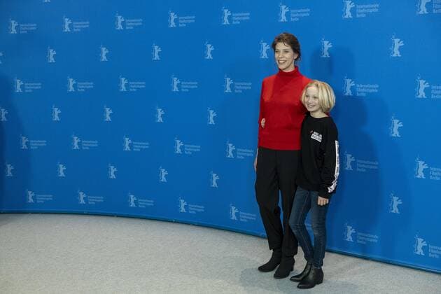 Director Nora Fingscheidt and actress Helena Zengel at the Photocall for the film SYSTEMSPRENGER on the occasion of the 69th Berlin International Film Festival 69th Berlin International Film Festival