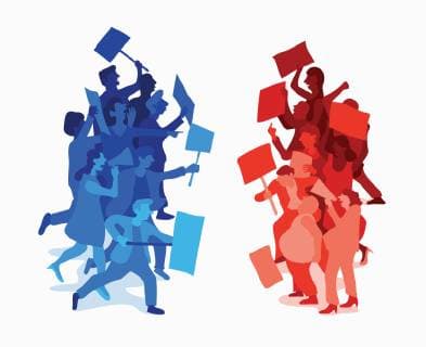Zusammenstoßende Demonstranten von gegensätzlichen politischen Parteien  Copyright: xHarryxHaysomx 32630060
