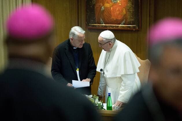 News Themen der Woche KW08 News Bilder des Tages NO FRANCE - NO SWITZERLAND: February 23, 2019 : Pope Francis speaks with Father Federico Lombardi during a Vatican s conference on dealing with sex abuse by priests The Protection Of Minors In The Church , at the Vatican.  Copyright: xÂ©VATICANxPOOL CPPx xIPAx xCatholicxPressxPhotox 0