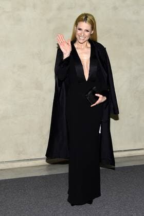 Entertainment Themen der Woche KW08 Entertainment Bilder des Tages Milan Fashion Week Fashion Woman autumn winter 2019_2020 fashion show by Giorgio Armani Arrivals In the picture: Michelle Hunziker  Copyright: xSimonaxChiocciaxIPAx xIPAx xFotosickix