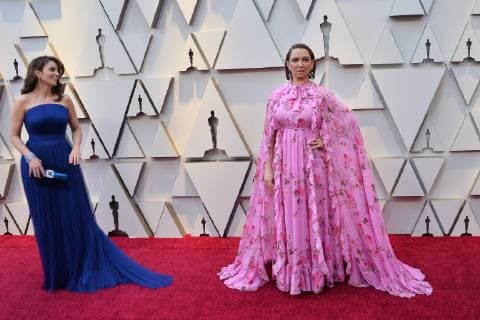 Tina Fey and Maya Rudolph arrive on the red carpet for the 91st annual Academy Awards at the Dolby Theatre in the Hollywood section of Los Angeles on February 24, 2019.  LAP20190224135 JIMxRUYMEN