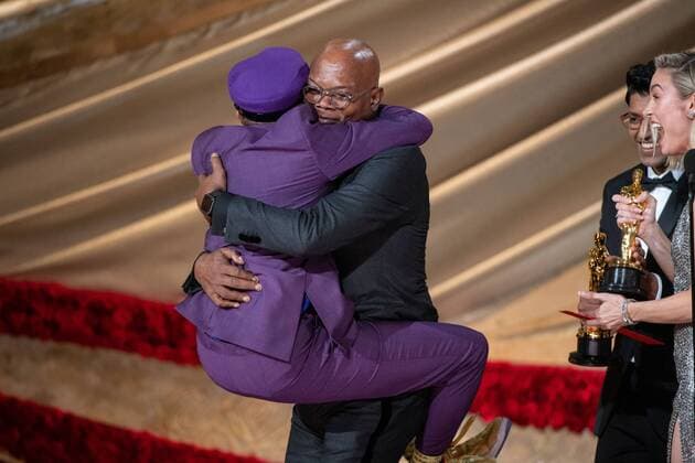 Entertainment Themen der Woche KW08 Entertainment Bilder des Tages Samuel L. Jackson presents the Oscar for best adapted screenplay to Spike Lee during the live ABC Telecast of The 91st Oscars at the DolbyÂ® Theatre in Hollywood, CA on Sunday, February 24, 2019.  Copyright: xA.M.P.A.S.x 33781_681PLX