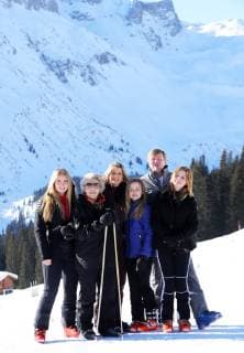 25-02-2019 Lech Queen Maxima and King Willem-Alexander and Princess Amalia and Princess Alexia and Princess Ariane and Beatrix pose during a photocall during the ski holiday in Lech am Arlberg, Austria.  Copyright: xPPEx