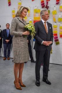 Queen Mathilde of Belgium and King Philippe - Filip of Belgium pictured during a visit of Belgian Royal couple in Antwerp province, with a social and artistic workshop called De Loods for persons psychologically vulnerable, in Duffel, Tuesday 26 February 2019.  LUCxCLAESSEN 05538533
