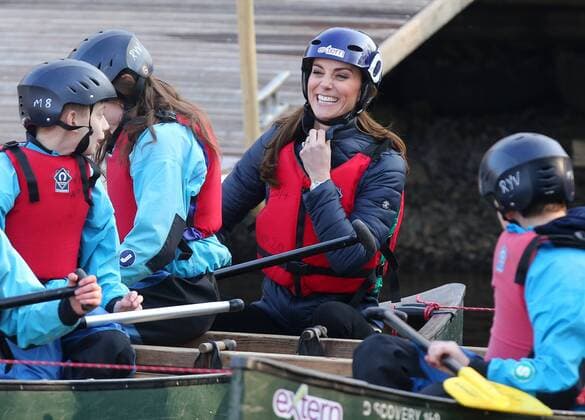 . 27 02 2019. Co Fermanagh, Northern Ireland, United Kingdom. The Duke and Duchess of Cambridge at the Roscor Youth Village in Co Fermanagh on the first day of there two day trip to Northern Ireland. Run by the charity Extern, Roscor Youth Village is a residential activity centre for children referred to the charity by social workers or the Department of Justice. The Duke and Duchess talked to the children about their experiences and joined in with some of the activities and experienced the positive benefits of access to the outdoors, nature and sport  xi-Imagesx xPoolx IIM-19346-0179
