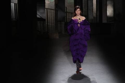 (190227) -- PARIS, Feb. 27, 2019 -- A model presents a creation from the Dries Van Noten Fall Winter 2019 2020 ready-to-wear collection during the Paris Fashion Week in Paris, France, Feb. 27, 2019. ) FRANCE-PARIS-FASHION WEEK-DRIES VAN NOTEN PieroxBiasion 