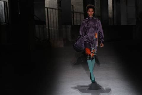 (190227) -- PARIS, Feb. 27, 2019 -- A model presents a creation from the Dries Van Noten Fall Winter 2019 2020 ready-to-wear collection during the Paris Fashion Week in Paris, France, Feb. 27, 2019. ) FRANCE-PARIS-FASHION WEEK-DRIES VAN NOTEN PieroxBiasion 