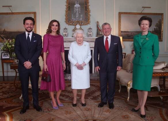 Entertainment Themen der Woche KW09 Entertainment Bilder des Tages . 28 02 2019. London, United Kingdom. Queen Elizabeth II with (left to right) Crown Prince Hussein of Jordan, Queen Rania of Jordan, King Abdullah II of Jordan and the Princess Royal, during a private audience at Buckingham Palace in London.  xPoolx xi-Imagesx IIM-19358-0007