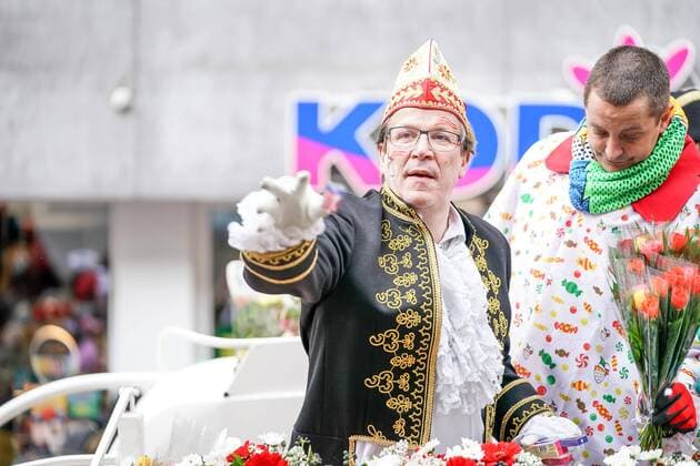 Carnival in Cologne 2019 Celebrities in the Cologne Rosenmontagszug Christoph Kuckelkorn Cologne Severinstraße NRW Germany