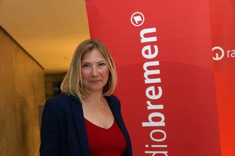 Die 51-jährige Journalistin Yvette Gerner ist am 5. März 2019 vom Radio-Bremen-Rundfunkrat zur neuen Intendantin der kleinsten ARD-Anstalt gewählt worden. Sie übernimmt zum 1. August die Nachfolge von Jan Metzger. Gerner wurde in Ludwigshafen geboren, wuchs in Speyer auf und arbeitete zuletzt als Chefin vom Dienst in der ZDF-Chefredaktion. *** The 51-year-old journalist Yvette Gerner was elected as the new artistic director of the smallest ARD institution on 5 March 2019 by the Radio Bremen Broadcasting Council. She succeeds Jan Metzger Gerner, who was born in Ludwigshafen, on 1 August.