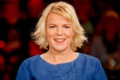 Entertainment Bilder des Tages MDR - Riverboat. Comedian Mirja Boes anläßlich der Aufzeichnung der MDR - Talkshow Riverboat am 06.03.2019 im Studio 3 der Mediacity Leipzig. 20190306SFL0014 *** MDR Riverboat Comedian Mirja Boes on the occasion of the recording of the MDR talk show Riverboat on 06 03 2019 in Studio 3 of Mediacity Leipzig 20190306SFL0014