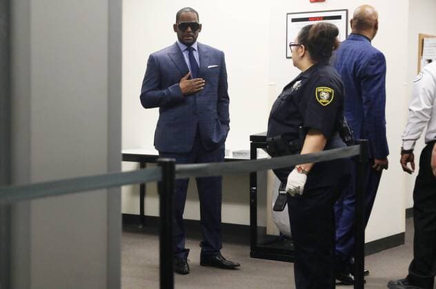 March 6, 2019 - Chicago, IL, USA - R. Kelly arrives for his hearing at Daley Center on March 6, 2019 in Chicago. Chicago USA - ZUMAm67_ 20190306_zaf_m67_014 Copyright: xAbelxUribex