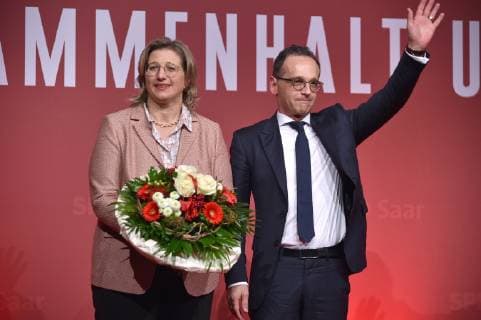 Aschermittwochstreffen der SPD am Mittwoch (06.03.2019) in der Niedtalhalle in Rehlingen-Siersburg. Im Bild: Anke Rehlinger, Ministerin für Wirtschaft, Arbeit, Energie und Verkehr und stellvertretende Ministerpräsidentin, und Bundesaußenminister Heiko Maas. *** Ash Wednesday Meeting of the SPD on Wednesday 06 03 2019 in the Niedtalhalle in Rehlingen Siersburg In the picture Anke Rehlinger Minister for Economic Affairs Labour Energy and Transport and Deputy Prime Minister and Federal Foreign Minister Heiko Maas bub