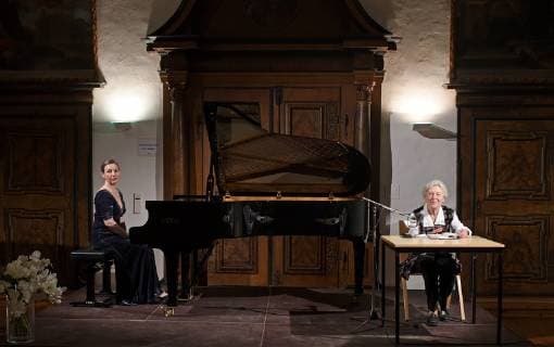 Reading with music of the chamber actress Julia Gschnitzer and the Bulgarian top pianist Biliana Tzinlikowa on the topic Women My Art I will not leave my art in t