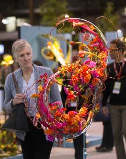 (190308) -- TORONTO, March 8, 2019 (Xinhua) -- People visit the 2019 Canada Blooms in Toronto, Canada, March 8, 2019. The annual world-class event connects people to the joys and benefits of nature through experiences with gardens and flowers from March 8 to 17. (Xinhua Zou Zheng) CANADA-TORONTO-CANADA BLOOMS 