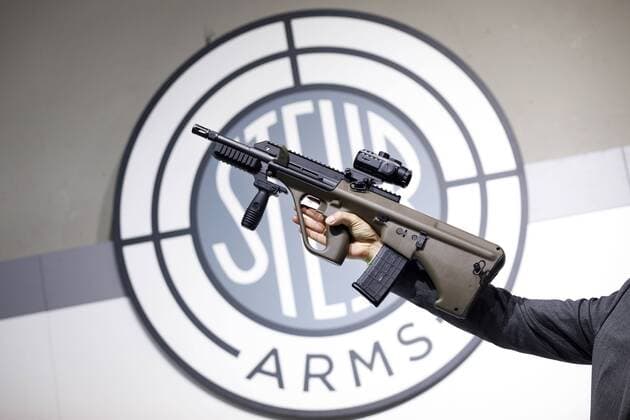 Steyr AUG rifle at the Enforce Tac Police and Security Fair at the Nuremberg Exhibition Centre Nuremberg 07 03 2019 Foto:xC.xHardtx xFuturexImage
