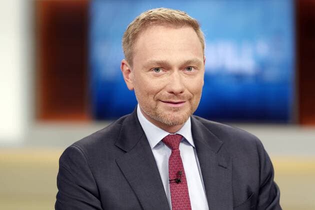 Christian Lindner at Anne Will 2019 03 10 Berlin Germany Christian Lindner FDP Federal Chairman and Parliamentary Group Leader in the Bundestag guest at Anne Will on First German Television Topic of the panel discussion Europe before the election more EU or more nation state