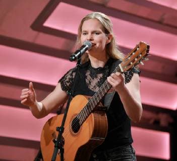 Mainz House of Commons German Cabaret Award 2019 Prize Winner Chanson Song Music Section Dota © Bernd Eßling 10 03 2019