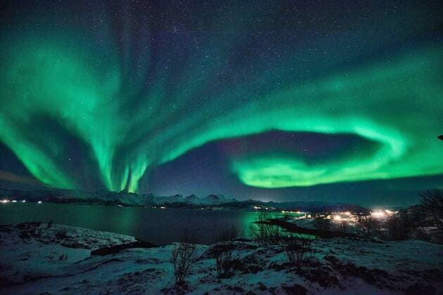 aurora borealis aurora borealis  1057500457