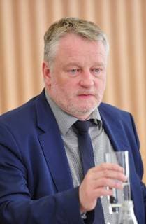 At the State Press Conference on Tuesday 12 03 2019, Minister of Culture Ulrich Commercon gives the go-ahead for a new music festival in 2020 at the State Chancellery Saarbrücken Im Bild Ulich Commercon Minister of Culture bub