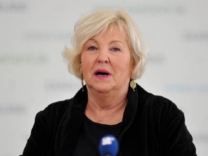 At the State Press Conference on Tuesday 12 03 2019, Minister of Culture Ulrich Commercon gives the go-ahead for a new music festival in 2020 at the State Chancellery Saarbrücken Im Bild Uschi Macher Ministerium für Bildung und Kultur bub