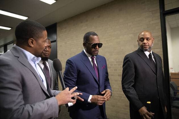 Entertainment Themen der Woche KW11 Entertainment Bilder des Tages March 13, 2019 - Chicago, IL, USA - R&B superstar R. Kelly arrives at the Daley Center in Chicago to attend a closed-door hearing in a court fight with his ex-wife over child support on Wednesday, March 13, 2019. Chicago USA - ZUMAm67_ 20190313_zaf_m67_010 Copyright: xErinxHooleyx