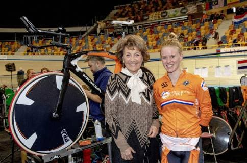 14-03-2019 Apeldoorn Princess Margriet with Caroline Groot worldchampion 500 meters speedcycling during the finals of the Para-cycling world championships in the Omnisportcentrum in Apeldoorn.  Copyright: xPPEx