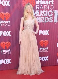 14 March 2019 - Los Angeles, California - Elle Fanning. 2019 iHeart Radio Music Awards held at Microsoft Theater. Photo Credit: Birdie Thompson AdMedia 236451 2019-03-14 California Los Angeles Etats-Unis  Copyright: xAdMediax STAR_236451_044