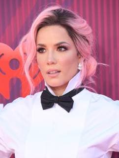 14 March 2019 - Los Angeles, California - Halsey. 2019 iHeart Radio Music Awards held at Microsoft Theater. Photo Credit: Birdie Thompson AdMedia 236451 2019-03-14 California Los Angeles Etats-Unis  Copyright: xAdMediax STAR_236451_073