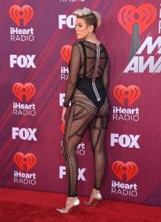 14 March 2019 - Los Angeles, California - Betty Who. 2019 iHeart Radio Music Awards Arrivals held at Microsoft Theater. Photo Credit: Birdie Thompson AdMedia 236452 2019-03-14 California Los Angeles Etats-Unis  Copyright: xAdMediax STAR_236452_051