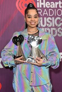 14 March 2019 - Los Angeles, California - Ella Mai. 2019 iHeart Radio Music Awards - Press Room held at Microsoft Theater. Photo Credit: Birdie Thompson AdMedia 236453 2019-03-14 California Los Angeles Etats-Unis  Copyright: xAdMediax STAR_236453_051