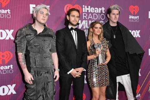 14 March 2019 - Los Angeles, California - Michael Trewartha, Zedd, Maren Morris, Kyle Trewartha. 2019 iHeart Radio Music Awards - Press Room held at Microsoft Theater. Photo Credit: Birdie Thompson AdMedia 236453 2019-03-14 California Los Angeles Etats-Unis  Copyright: xAdMediax STAR_236453_120