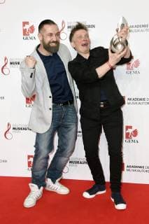 Citizen Lars Dietrich and Suli Puschban at the 11th German Music Author Award 2019 in the Hotel Ritz Carlton Berlin 14 03 2019 Foto:xN.xKubelkax xFuturexImage