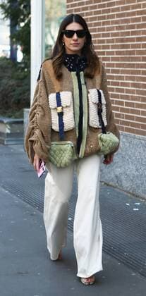 A chic showgoer attending the Fendi show during Milan Fashion Week - Feb 21, 2019 - MFW: Fall 2019 Street Style Day 2, Milan Italy  Copyright: xValentinaxRanierix VRMFW20190221ZDC51