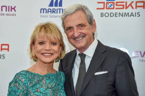 14 Steiger Award on 16 03 2019 at the Casino of the Zeche Zollverein in Essen Uschi Glas and Dieter Herrmann Uschi Glas receive the Steiger Award in the Charity category xJFx