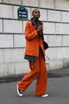 A chic showgoer attending the Miu Miu show during Paris Fashion Week - March 5, 2019 - PFW: Feb 2019 Street Style Day 9, Paris France  Copyright: xValentinaxRanierix VR_PFW2019035_MAS15