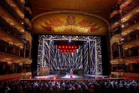 Entertainment Bilder des Tages MOSCOW, RUSSIA â€“ MARCH 19, 2019: Spanish soprano Montserrat Marti Caballe performs at a ceremony to present BraVo international classical music awards at the Bolshoi Theatre. Mikhail Japaridze TASS  TS0A5211