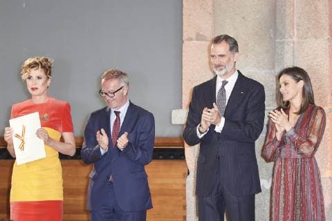19-03-2019 Madrid Queen Letizia and King Felipe with Spanish designer Agatha Ruiz de la Prada during the national culture awards 2017 at the Prado museum in Madrid. No Spain  Copyright: xPPEx