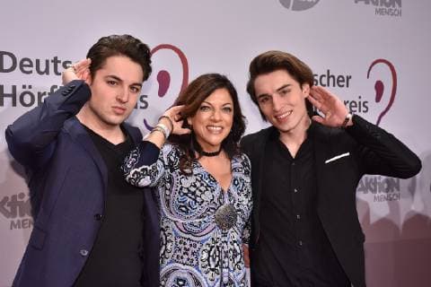 Alice Brauner and her sons David and Ben Zechbauer at the presentation of the 17th German Hoerfilmpreis on 19 03 2019 in Berlin German Hoerfilmpreis 2019 in Berlin