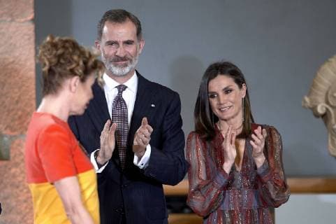 Entertainment Themen der Woche KW12 Entertainment Bilder des Tages March 19, 2019 - Madrid, Spain - King Felipe VI of Spain and Queen Letizia of Spain looking to Agatha Ruiz de la Prada attends the delivery of 2017 National Culture Awards at Prado Museum in Madrid, Spain. March 19, 2019. Madrid Spain  - ZUMAn230 20190319_zaa_n230_449 Copyright: xCoolmediax